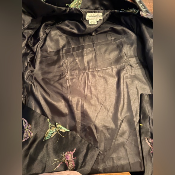 Shanghai Soho Butterfly Embroidered Mandarin Collar Jacket - Picture 9 of 9